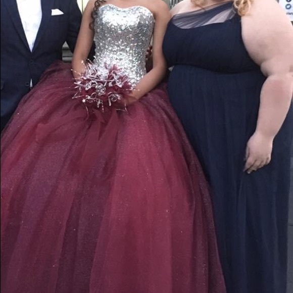 PROM/BRIDESMAIDS DRESS - Picture 5 of 7